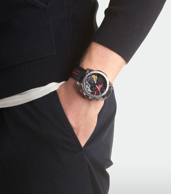 Часы Casio EDIFICE Classic Honda Racing Limited Edition EQS-930HR